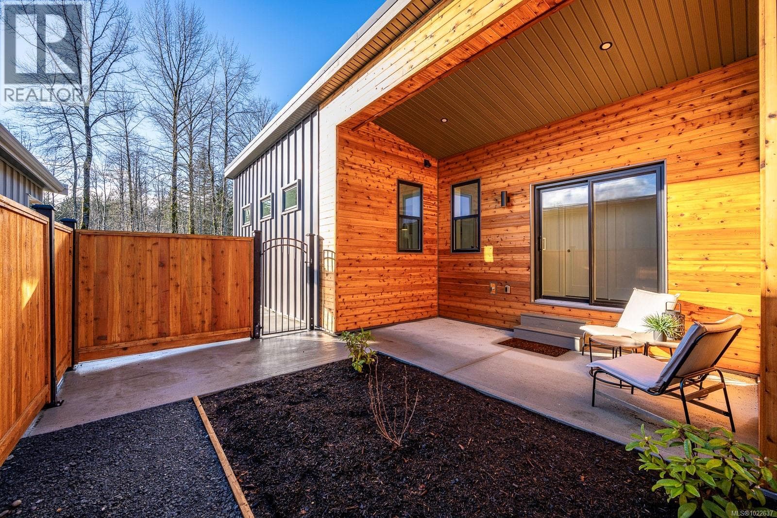 20 3025 ROYSTON ROAD, Vancouver Island — photo 3
