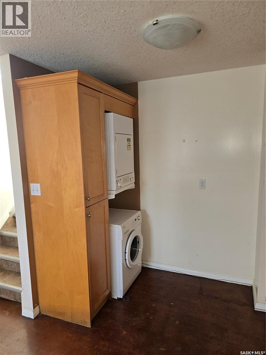 924 MONTAGUE STREET — photo 4
