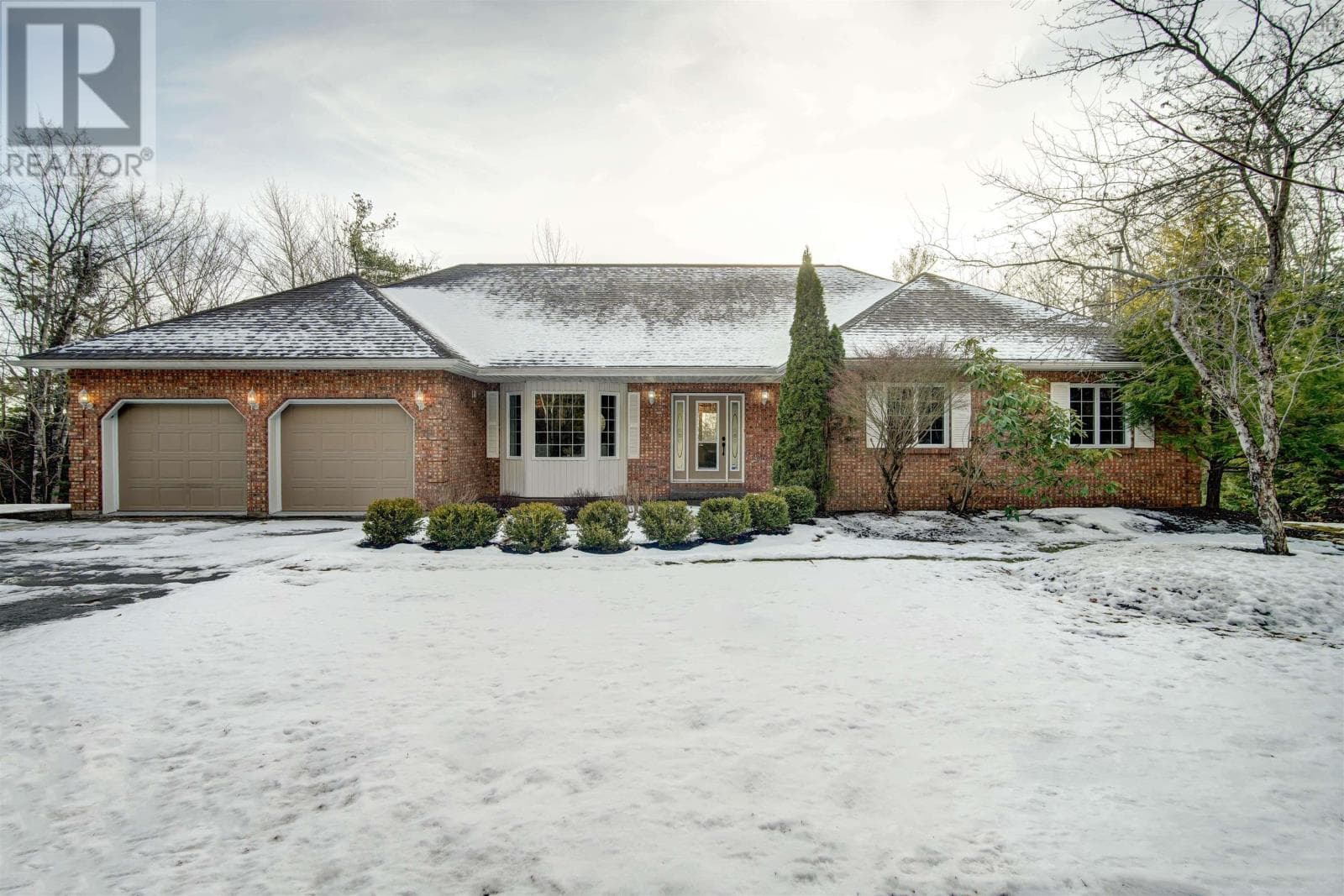 27 MONARCH DRIVE in BEAVER BANK