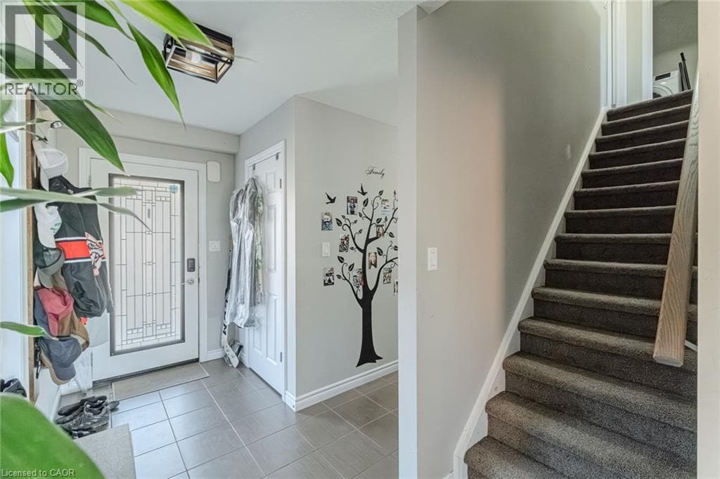 1384 CAEN AVENUE — photo 3
