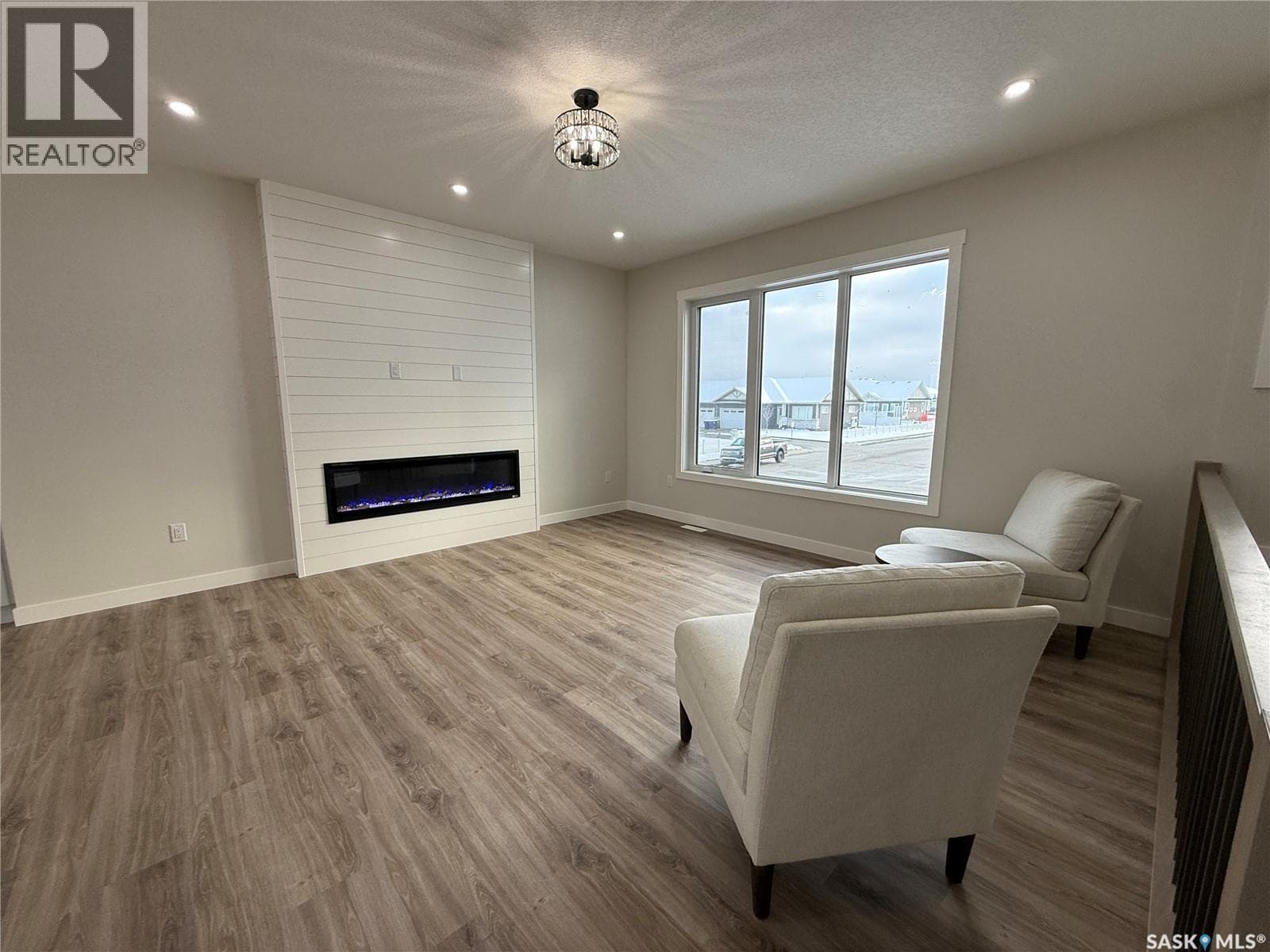 806 Ballesteros CRESCENT — photo 5