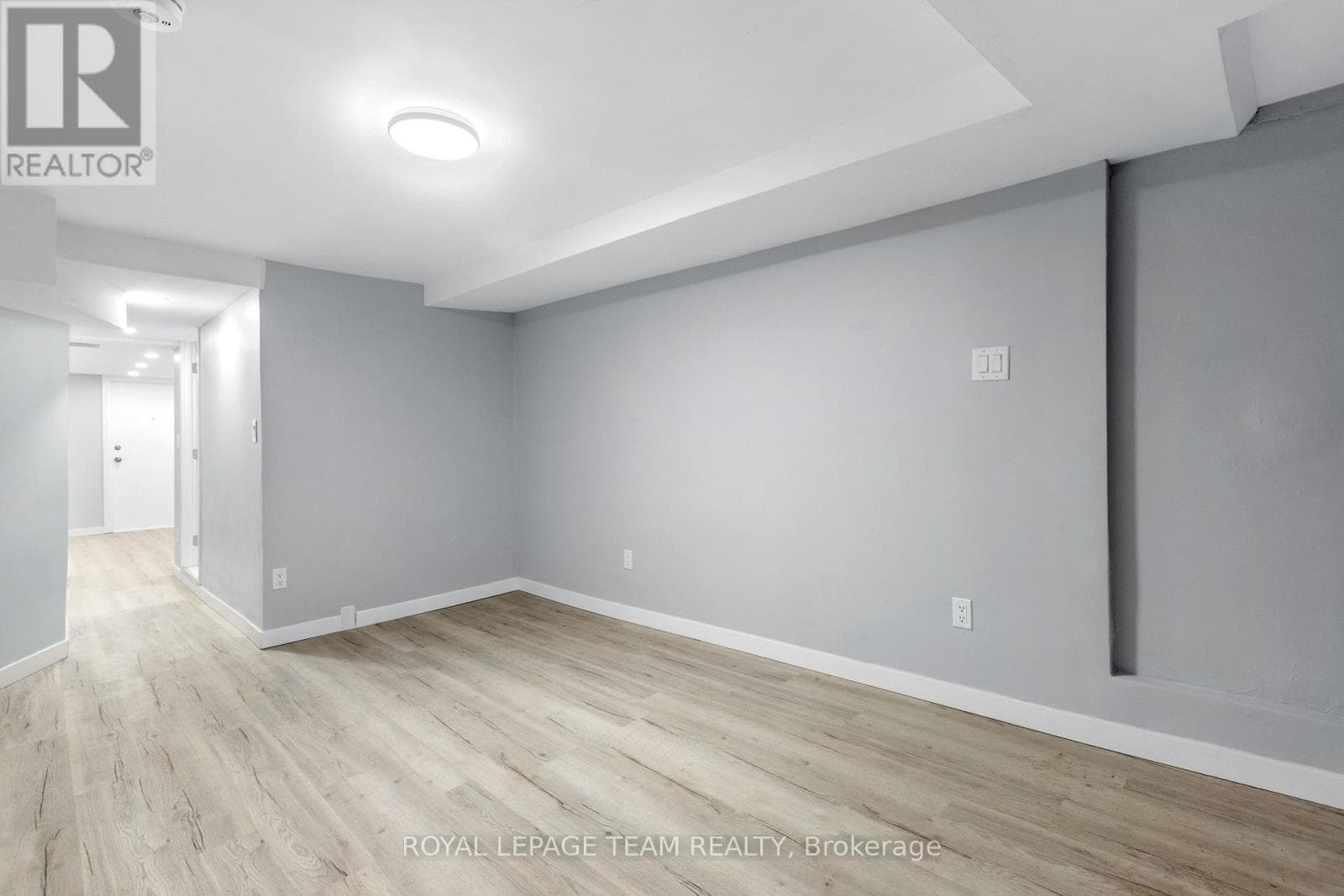 883 SOMERSET STREET WEST — photo 4