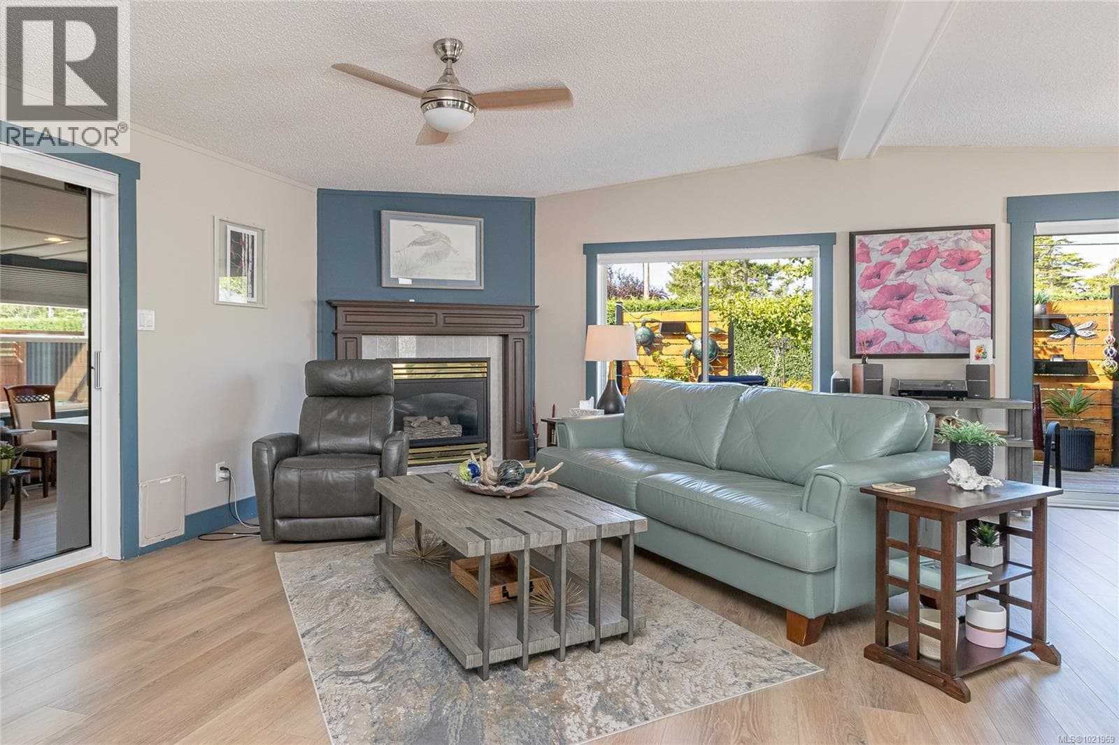 42 450 Stanford Ave E — photo 2