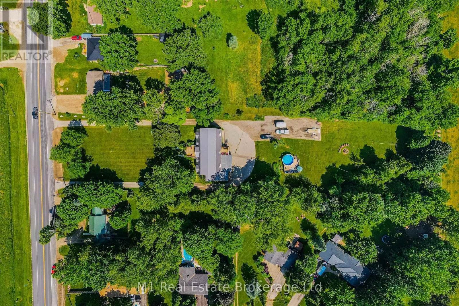 128 WELLINGTON ROAD 7 ROAD — photo 2