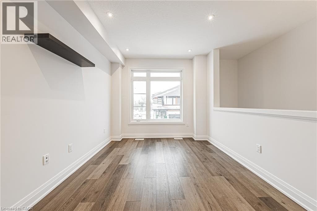 120 COURT Drive Unit# 8 — photo 5
