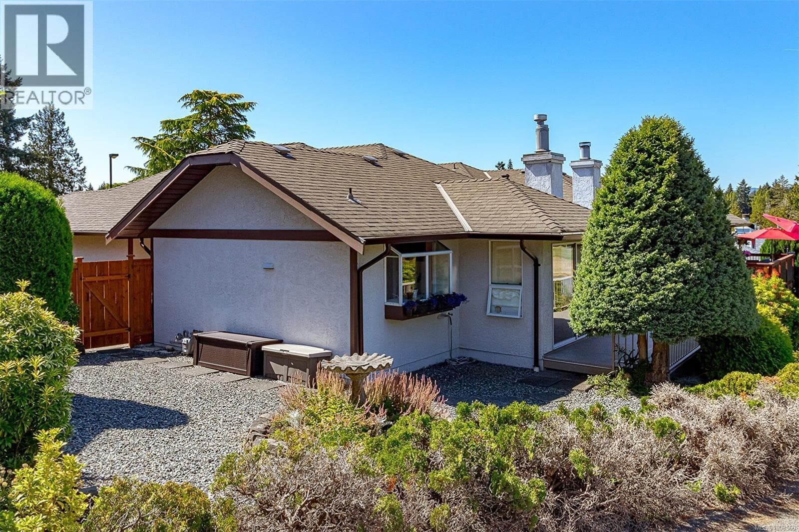 537 FAIRWAYS PLAZA — photo 3