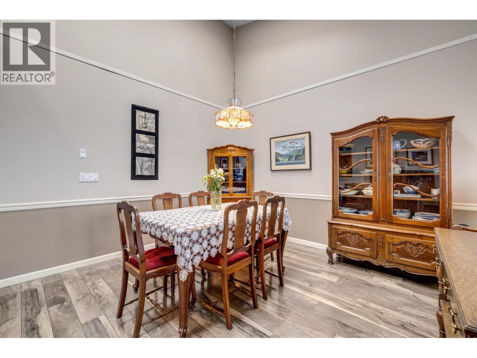 24 323 GOVERNORS COURT — photo 5