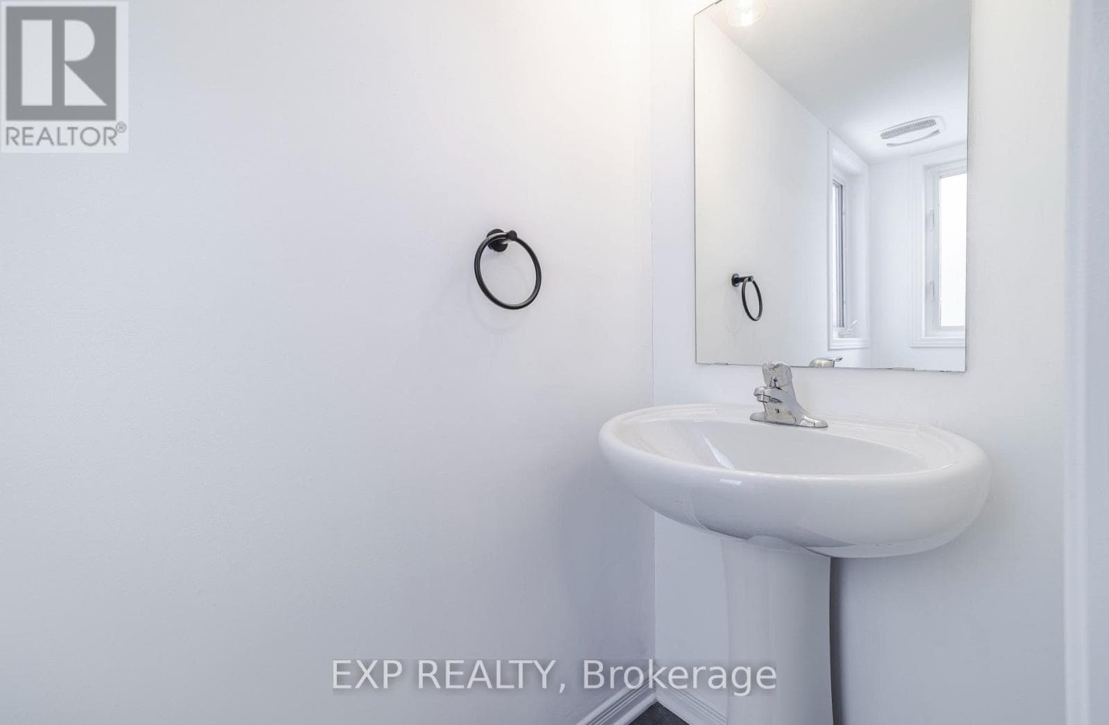 247 FIR LANE, Ottawa — photo 4