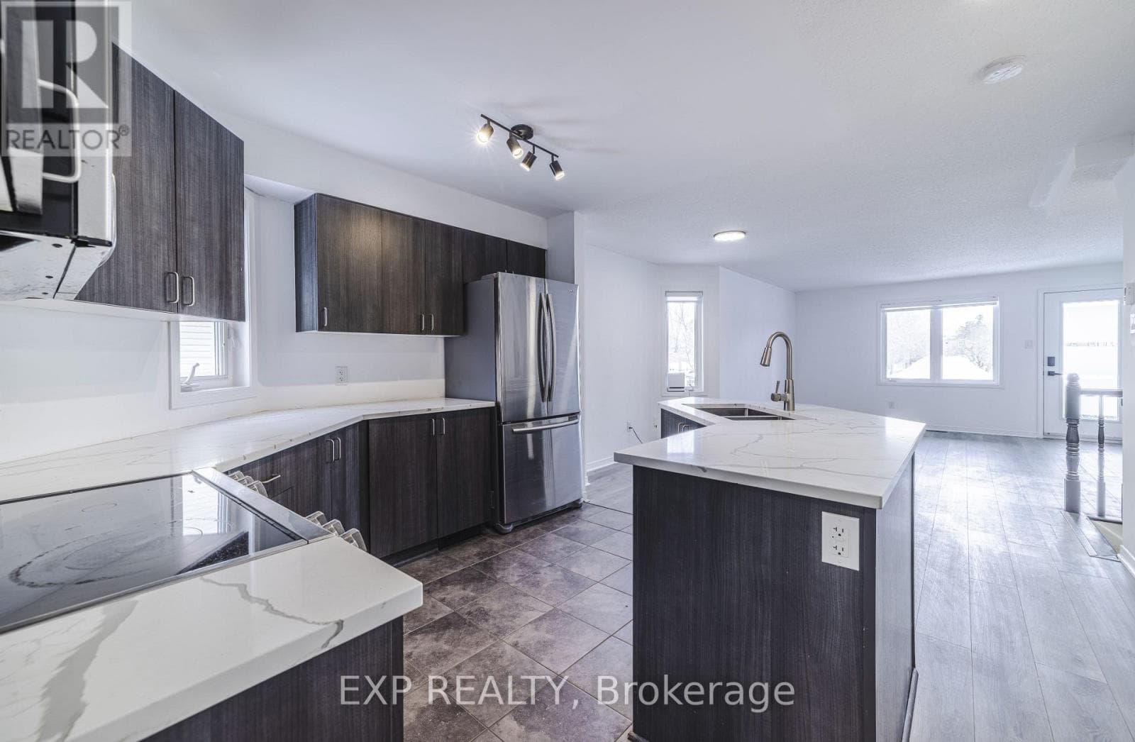 247 FIR LANE, Ottawa — photo 3