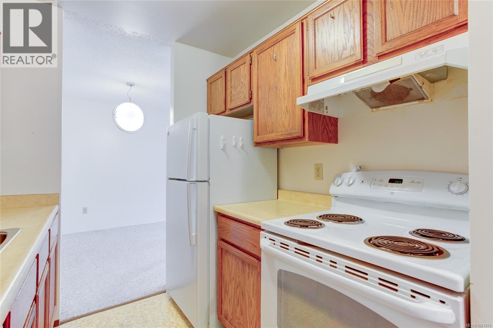 206 18 King George St — photo 4