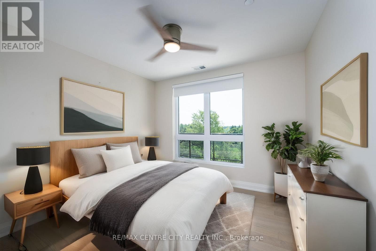 404 - 1975 FOUNTAIN GRASS DRIVE — photo 4