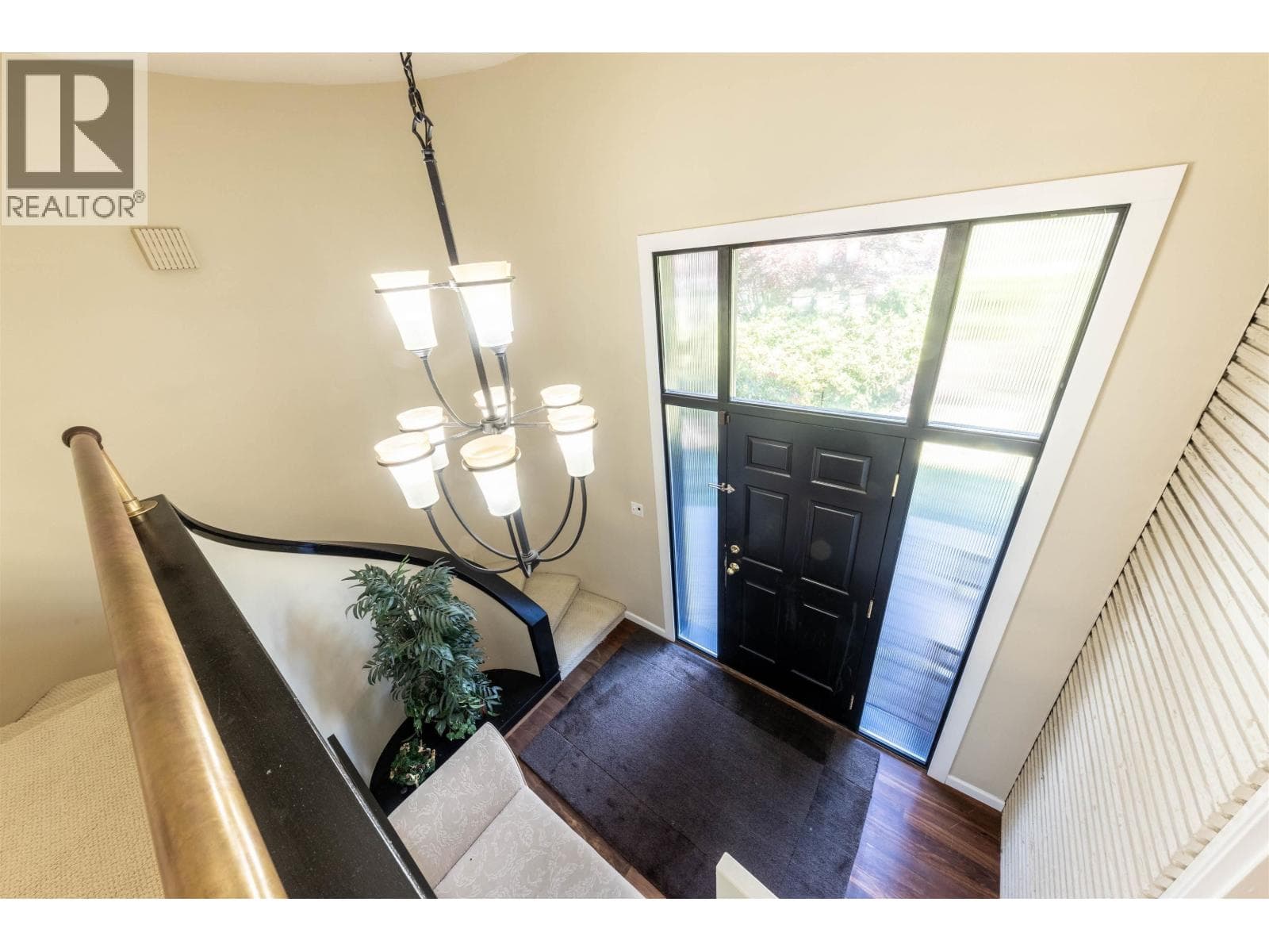 4393 PUGET DRIVE — photo 3