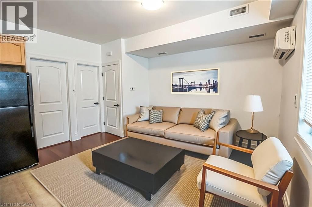 555 KING STREET EAST UNIT 109 — photo 2
