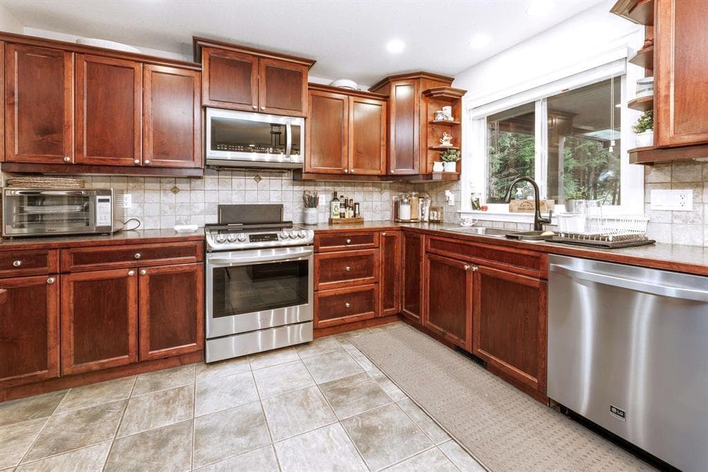 29809 DEWDNEY TRUNK ROAD, Fraser Valley — photo 4