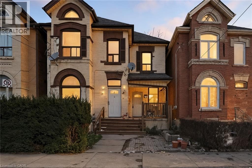 26 MURRAY Street W Unit# Lower in Central