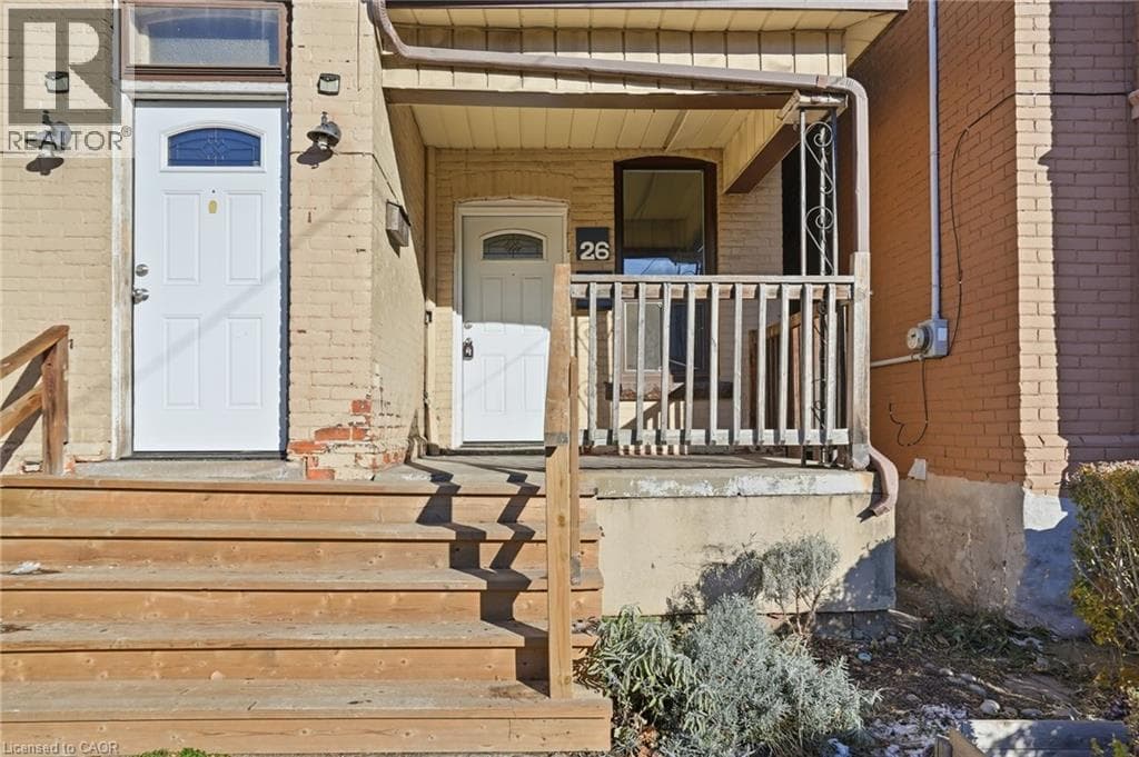 26 MURRAY Street W Unit# Lower — photo 3