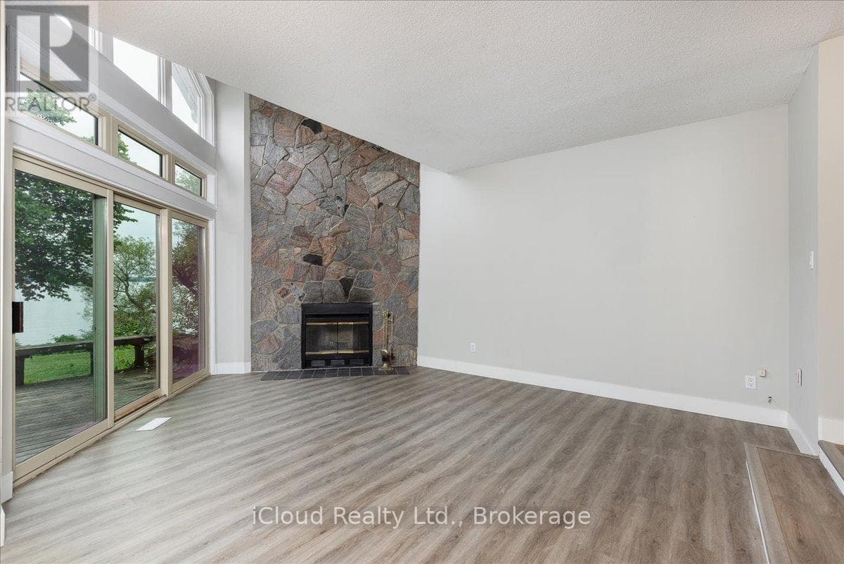 3 DAVY POINT CIRCLE in Keswick West