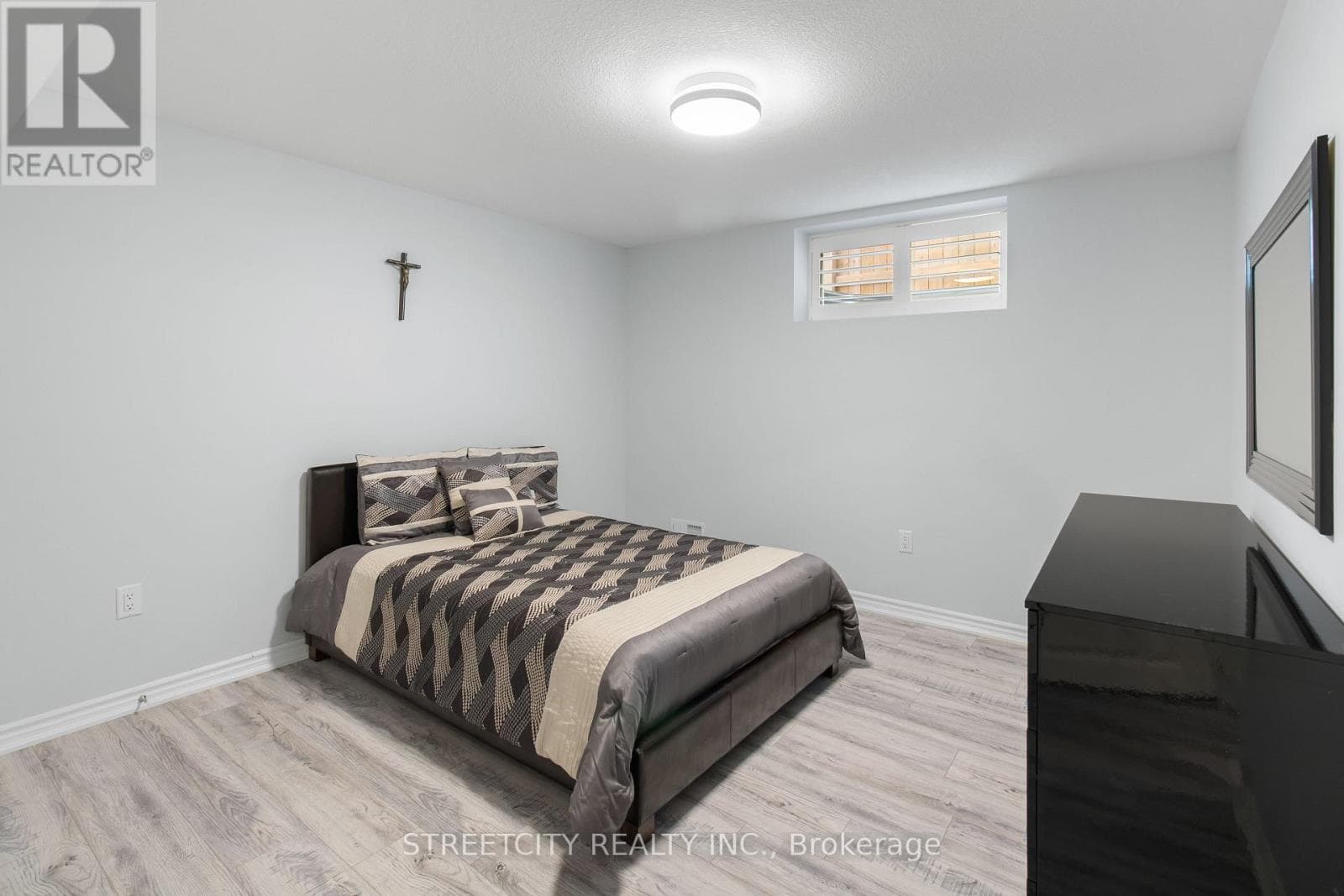 4453 LISMER LANE — photo 3