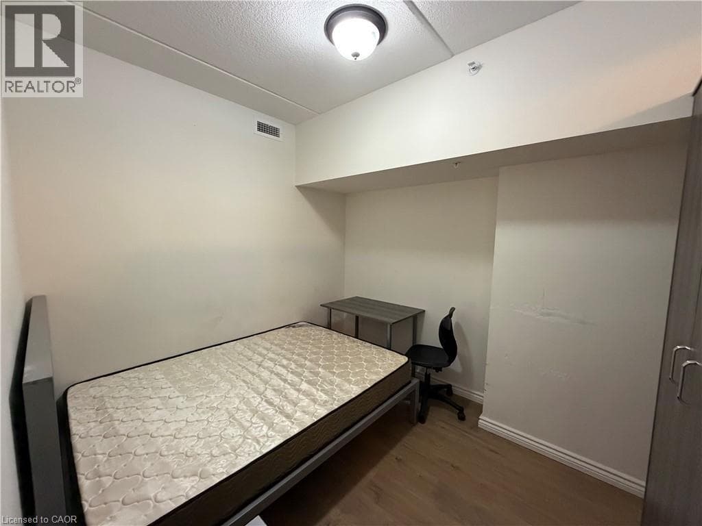 275 LARCH Street Unit# B112 in Columbia/Lakeshore