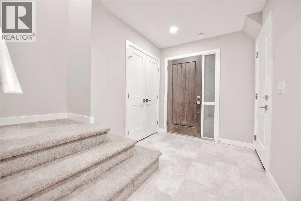 917 CRESTRIDGE COMMON SOUTHWEST — photo 2