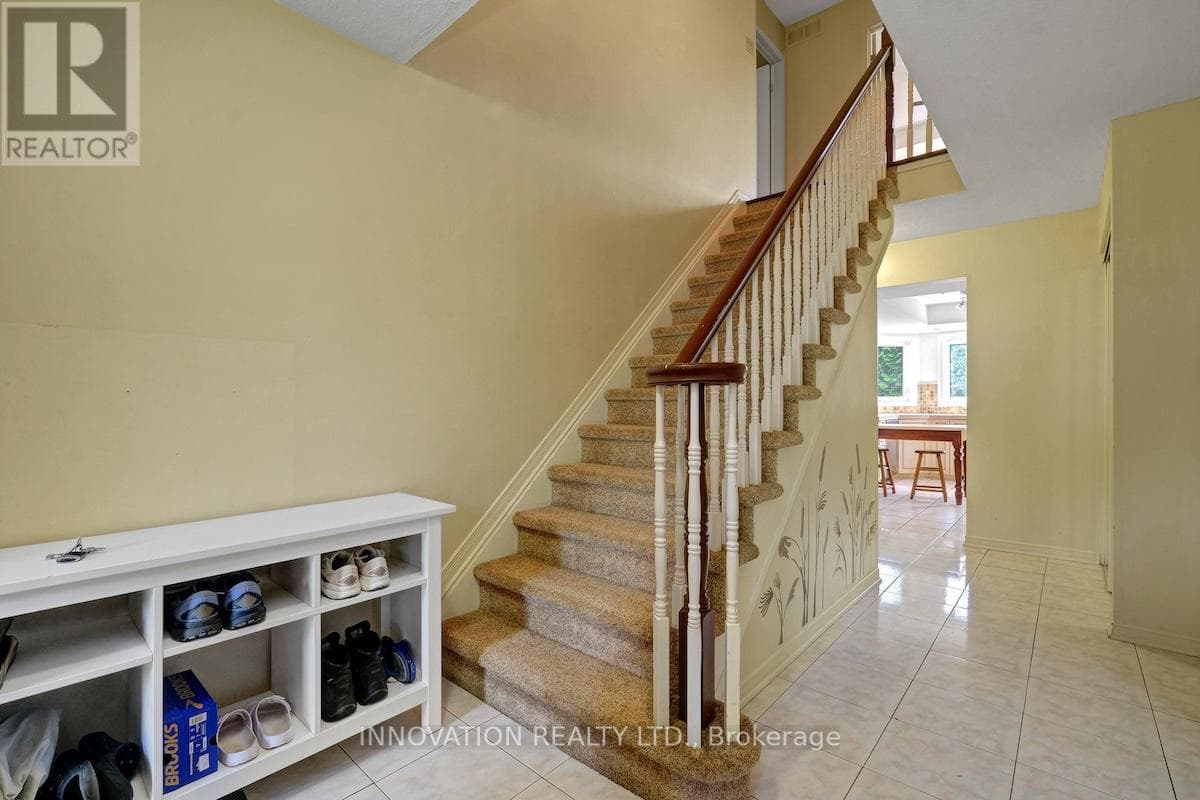 25 SPINDLE WAY — photo 3