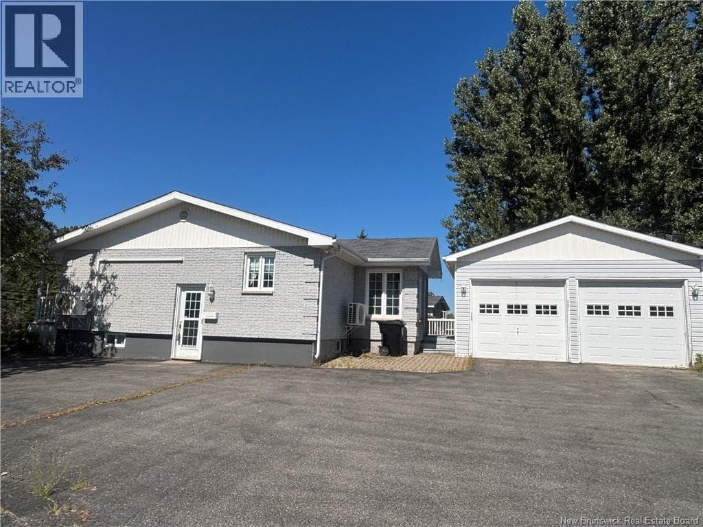 1610 St Peter Avenue in 