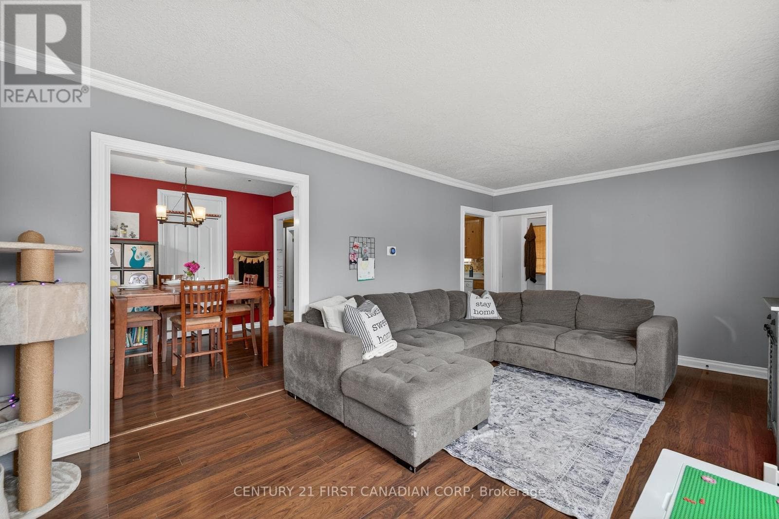 204 BURNSIDE DRIVE — photo 5
