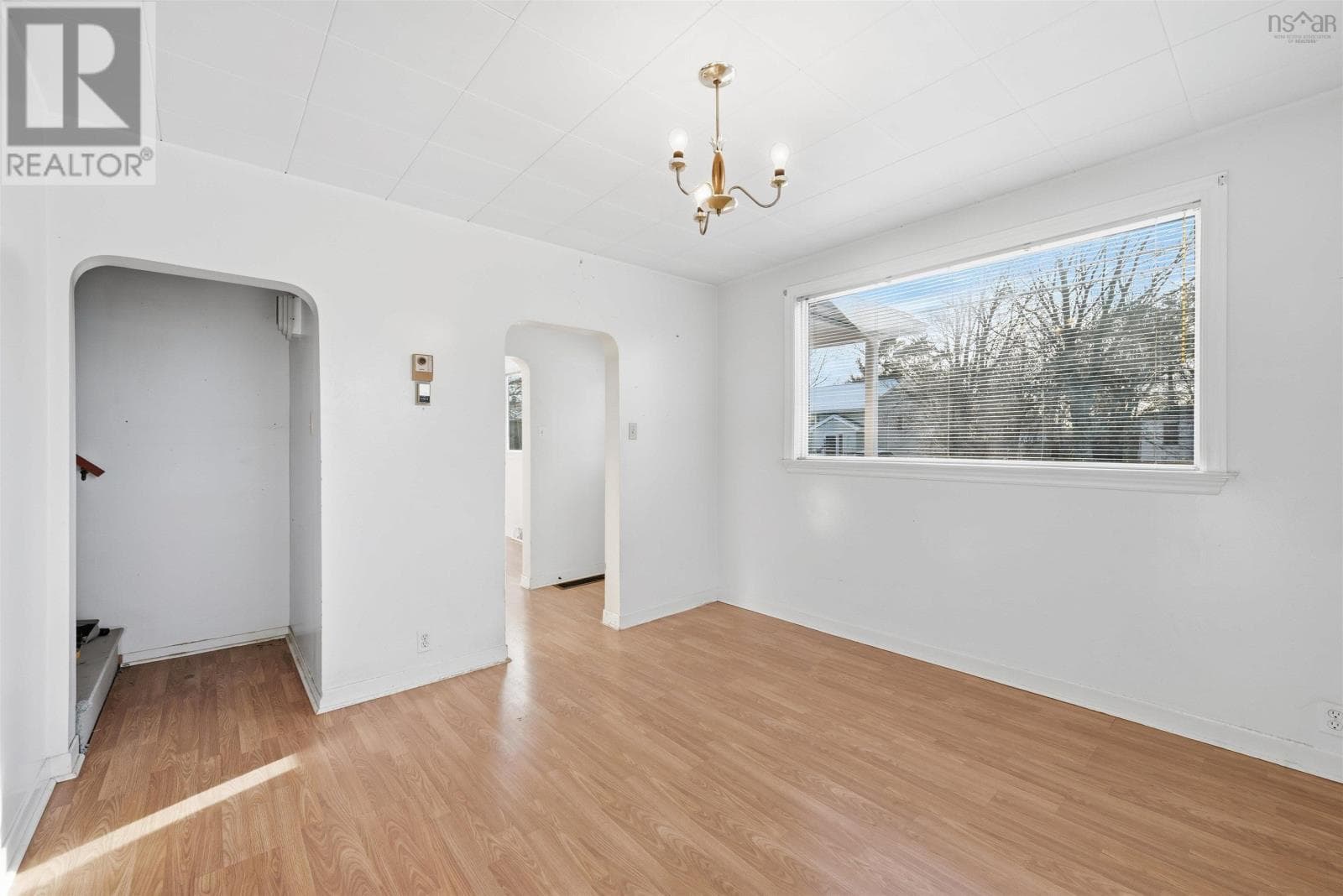 13 FRANKLYN STREET — photo 3