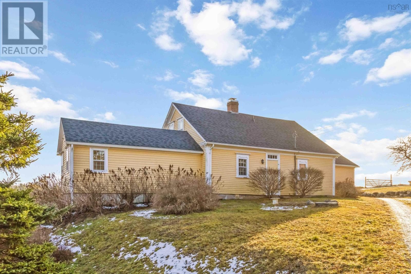 261 UPPER KINGSBURG ROAD in 