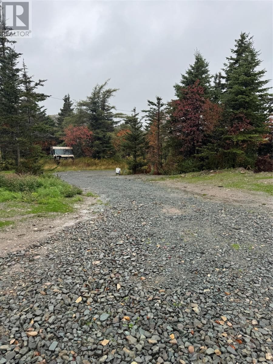 295-307 CEMETRY ROAD — photo 4