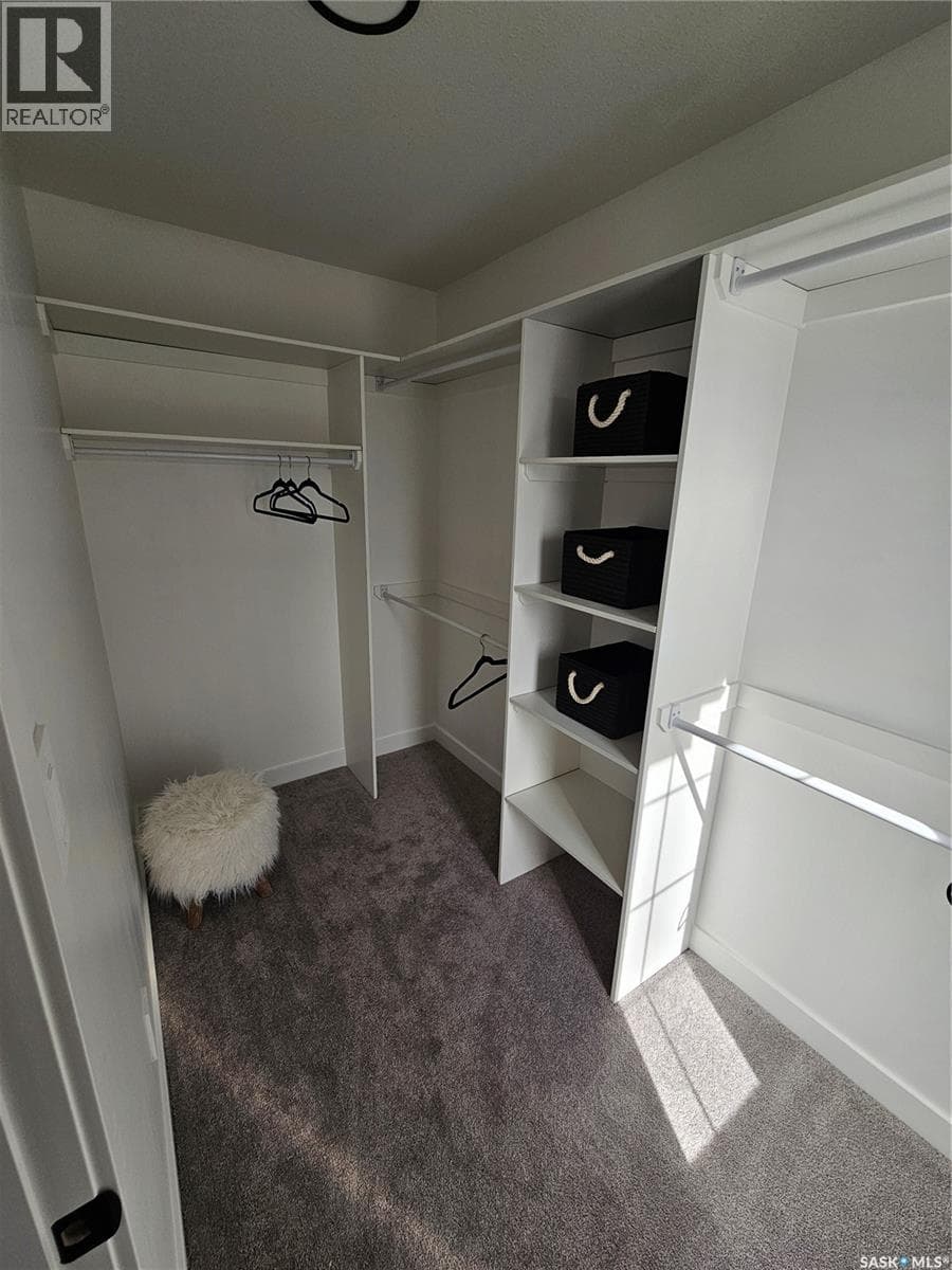 7 Vancouver CRESCENT in 