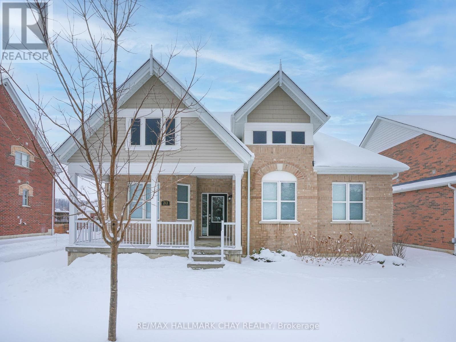 213 MARY STREET in 