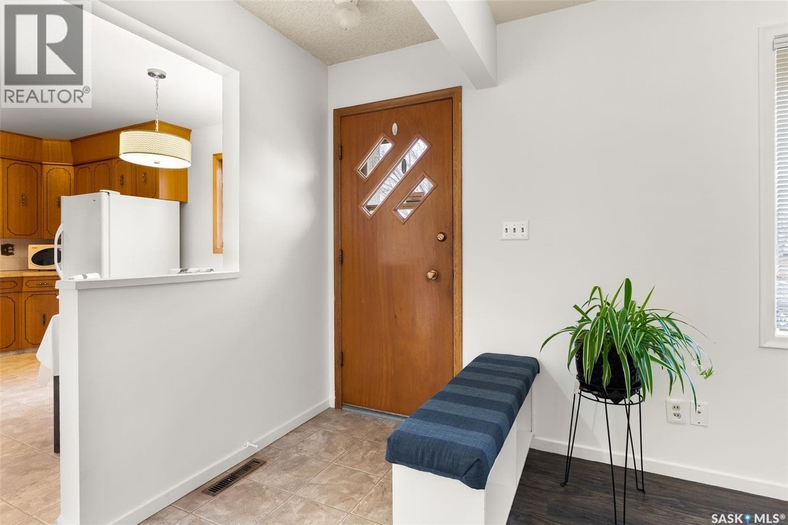 1020 EAST 9TH AVENUE — photo 3