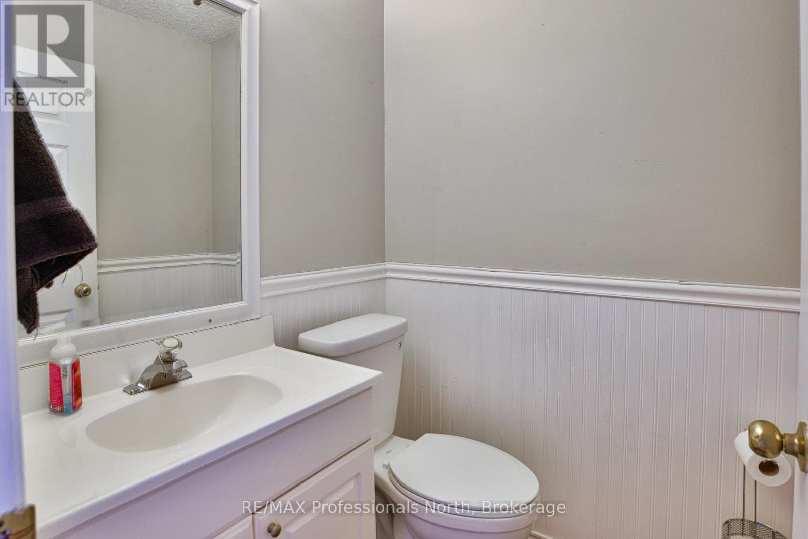 6 LANKIN AVENUE — photo 2