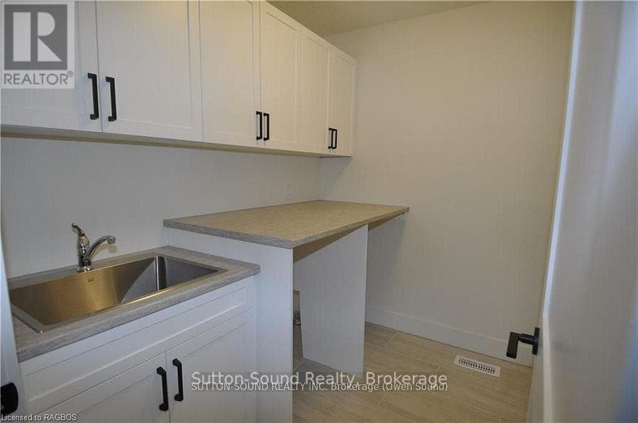 642 8TH STREET WEST, OnePoint — photo 5