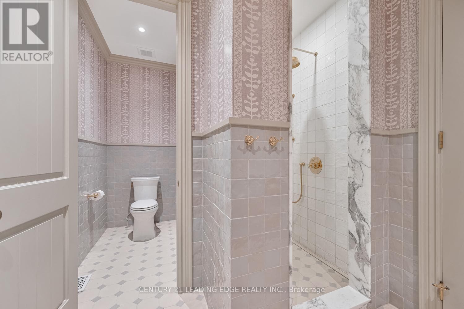 43 NEWTON REED CRESCENT — photo 2