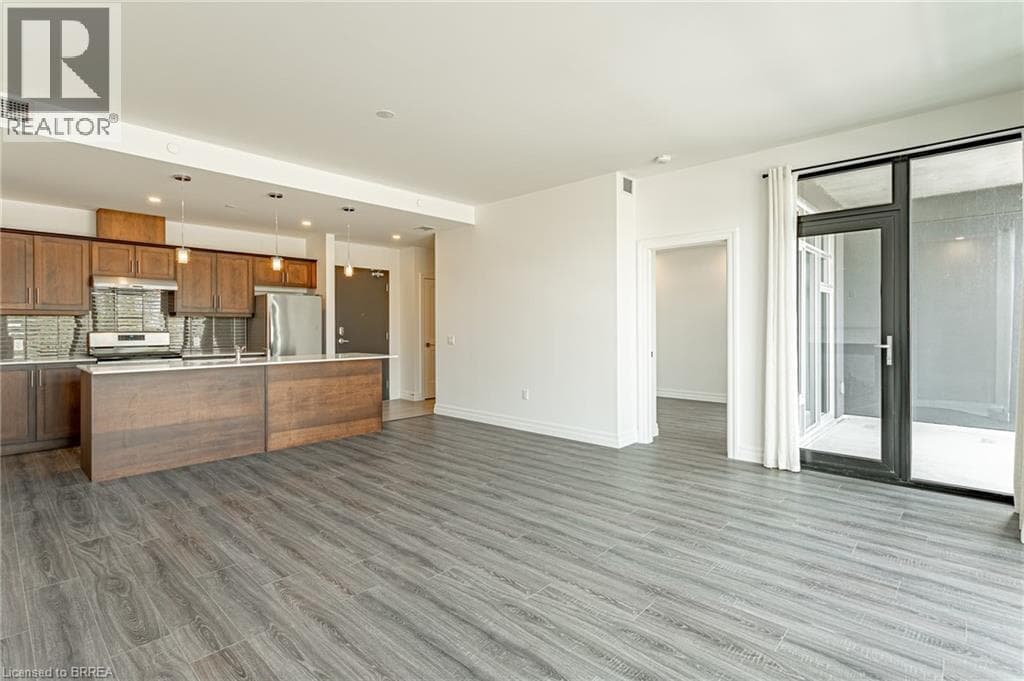 38 HARBOUR Street Unit# 306 — photo 2