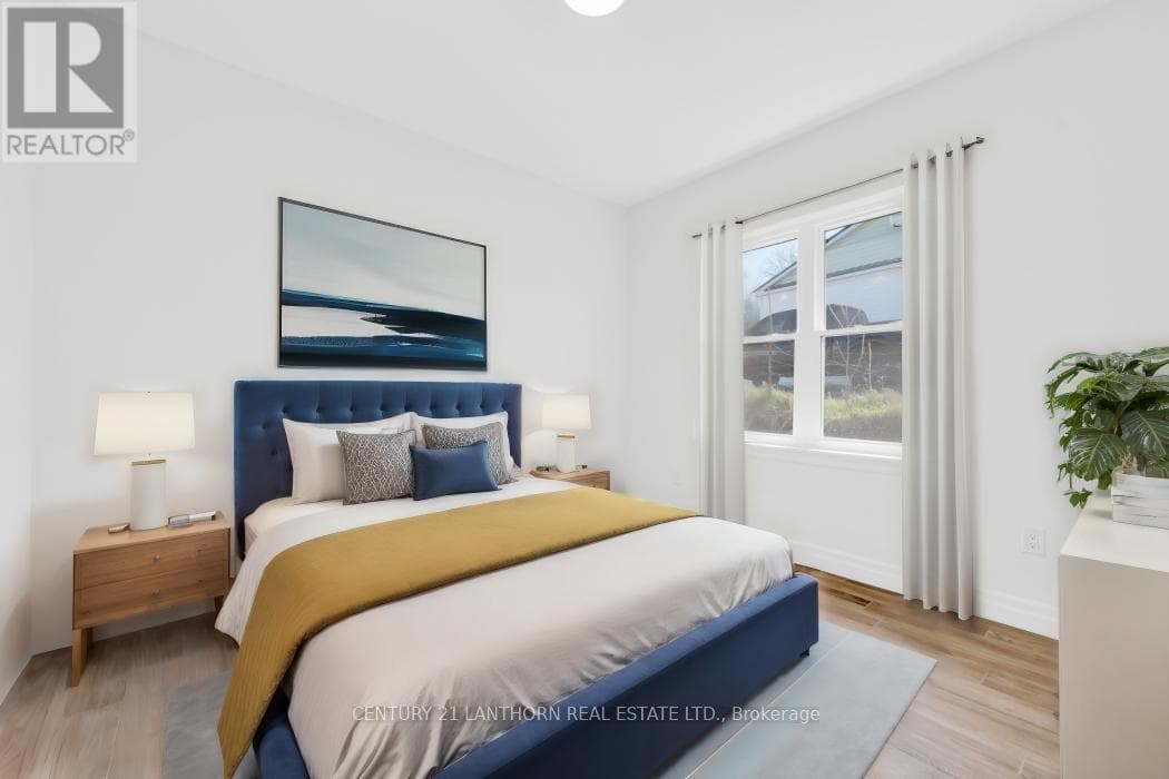 75 SEYMOUR STREET WEST — photo 4
