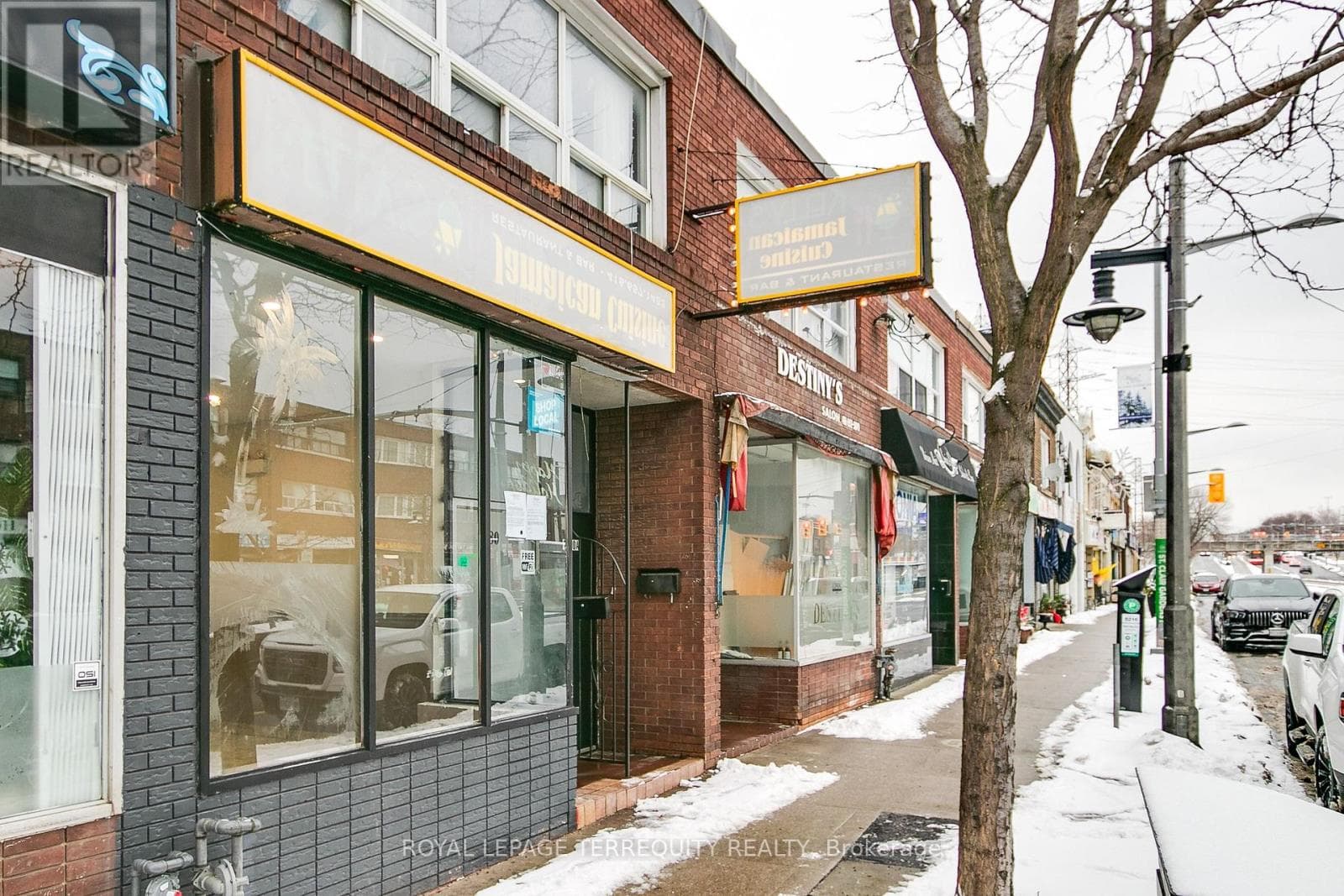 1680 ST CLAIR AVENUE W in Weston-Pelham Park