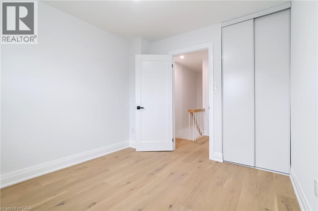 5475 LAKESHORE ROAD UNIT 4 — photo 3