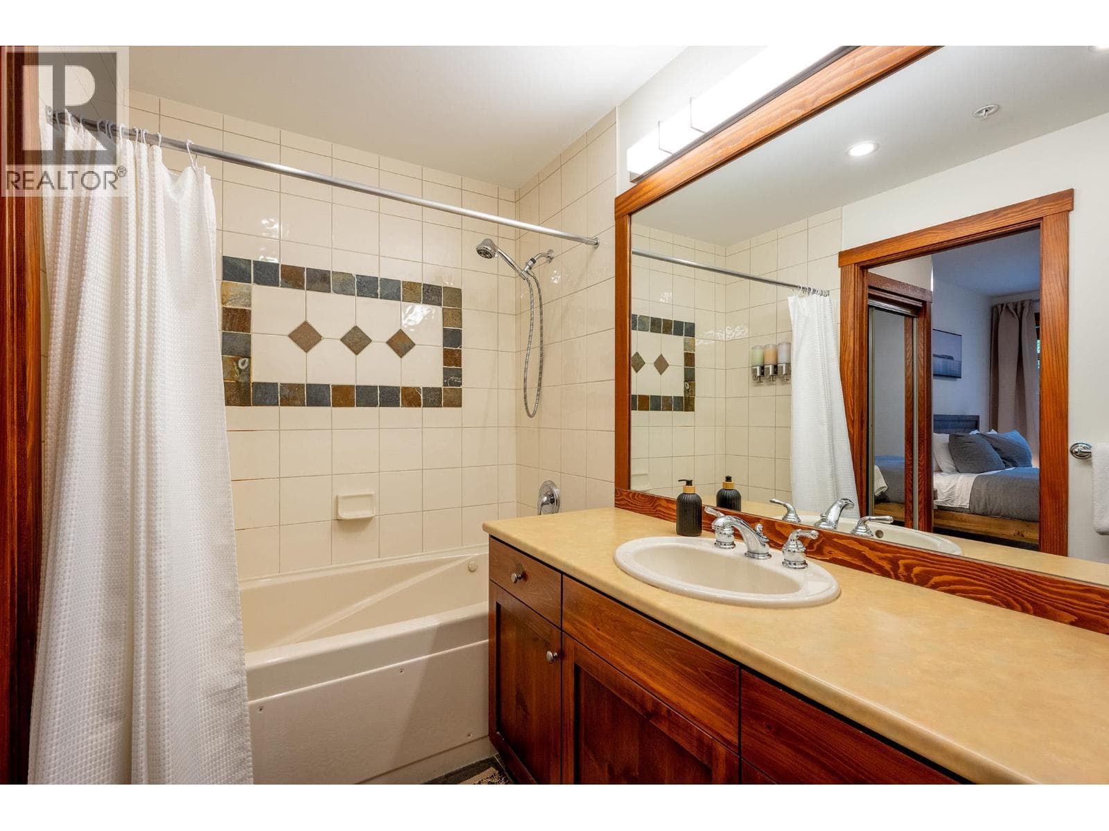 4 2301 TALUSWOOD PLACE — photo 2