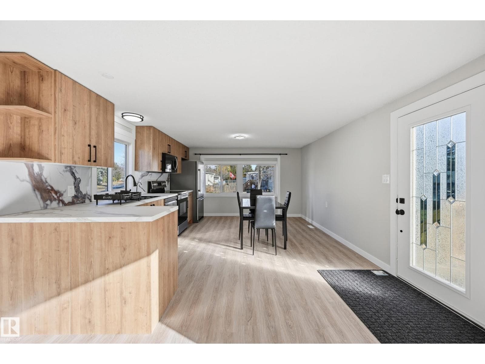 2 MEADOW DRIVE NORTHWEST — photo 5