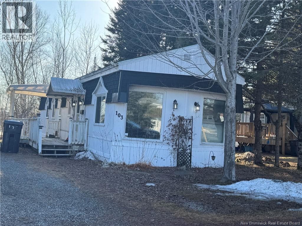 103 LEAFWOOD CRESCENT in 