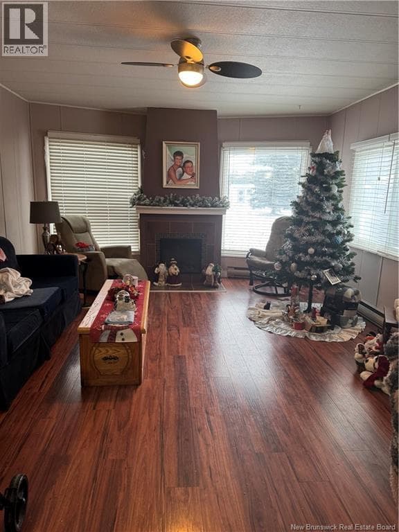 103 LEAFWOOD CRESCENT — photo 5