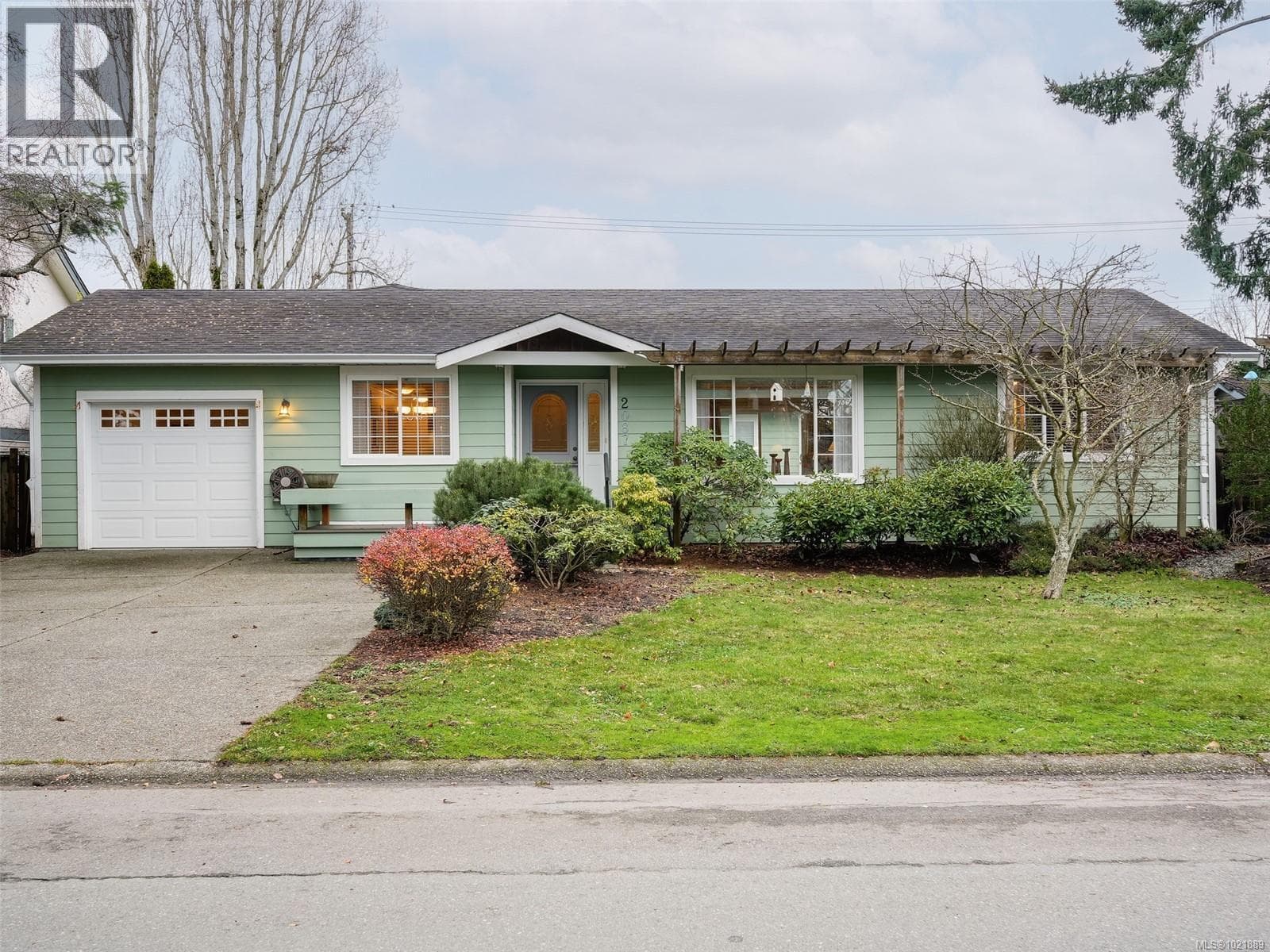 2087 James White Blvd in 
