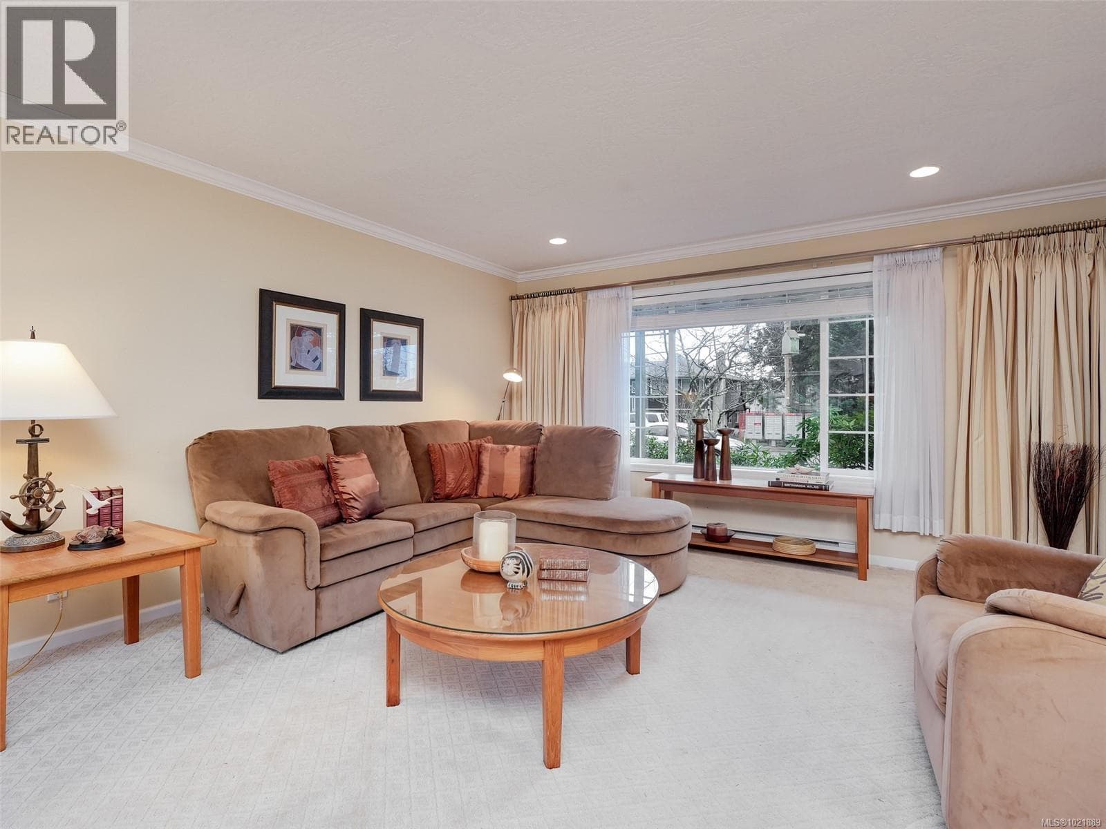 2087 James White Blvd — photo 2