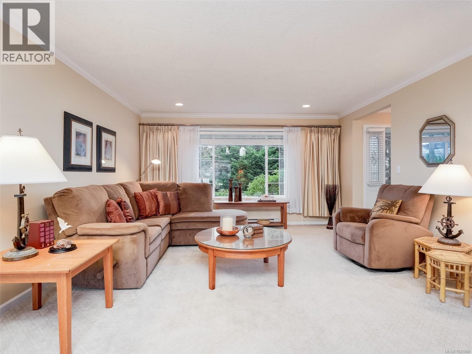 2087 James White Blvd — photo 4