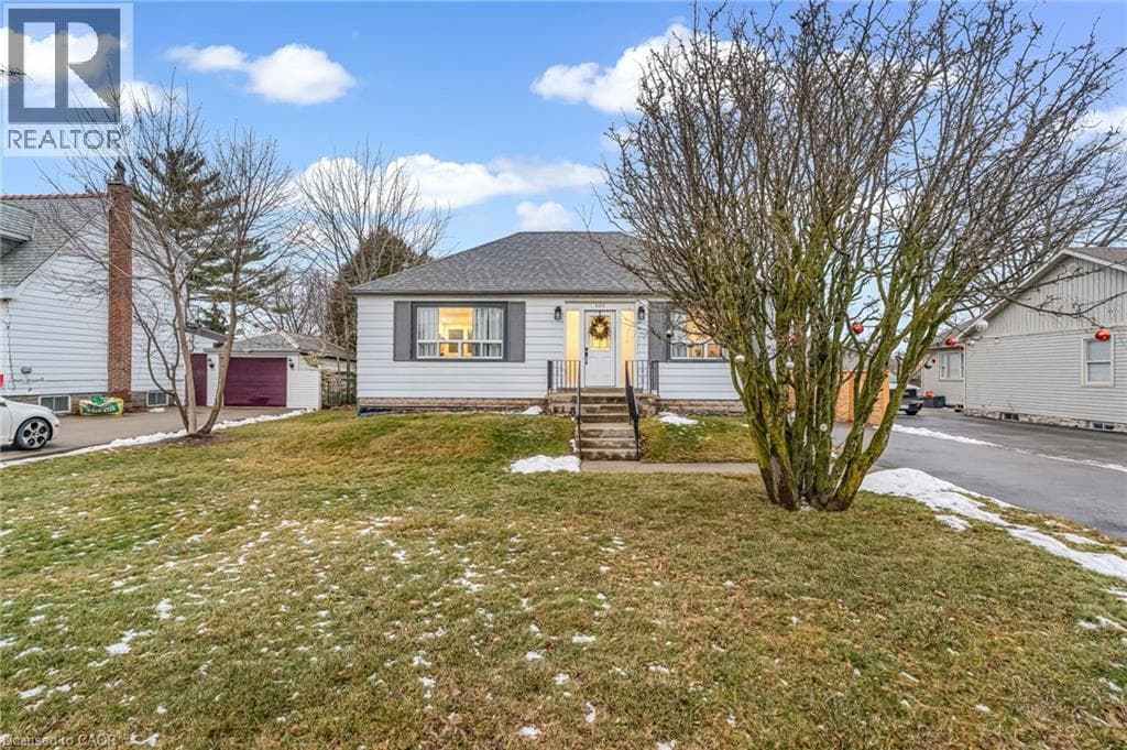 101 CORMAN AVENUE — photo 3