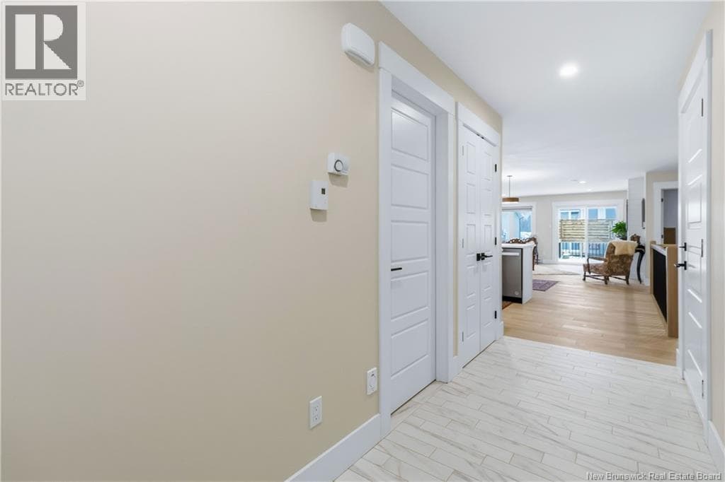 151 Simone Gallant — photo 3