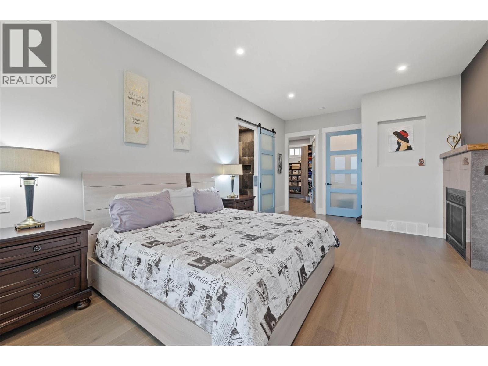1314 MYRA PLAZA, Interior REALTORS® — photo 5